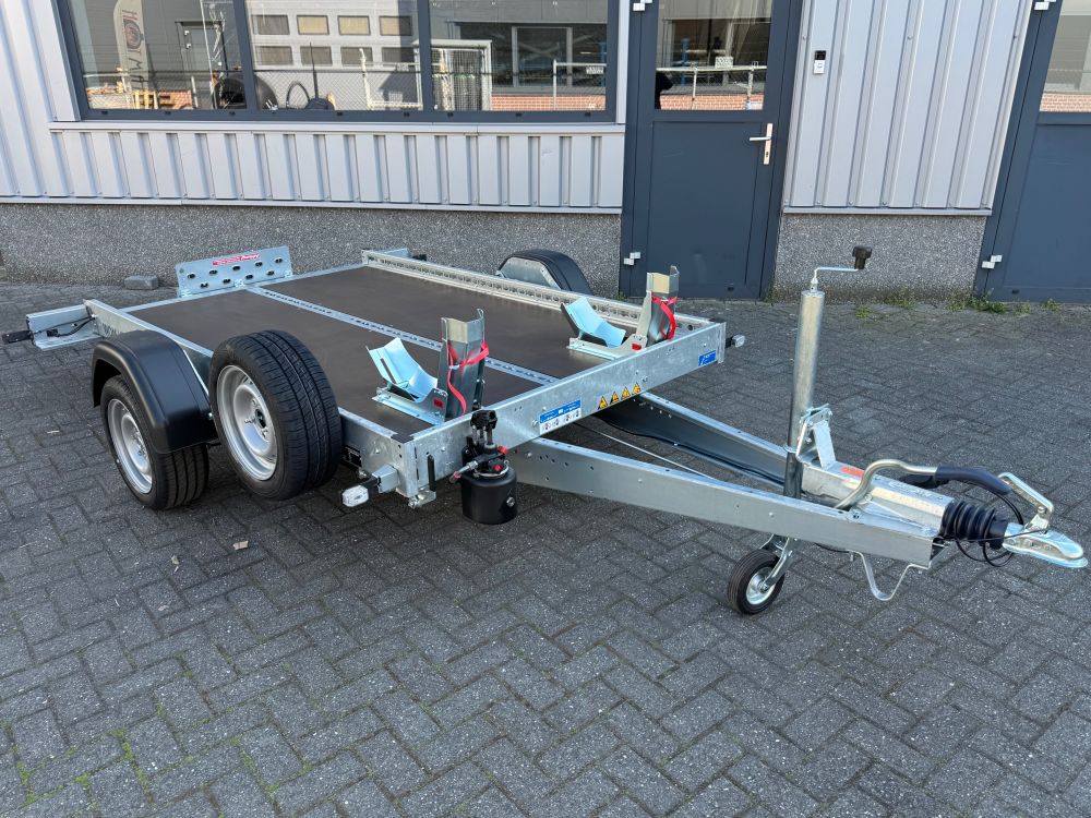 Foto WOM XT 1300kg Verlaagbare motortrailer 251x152cm